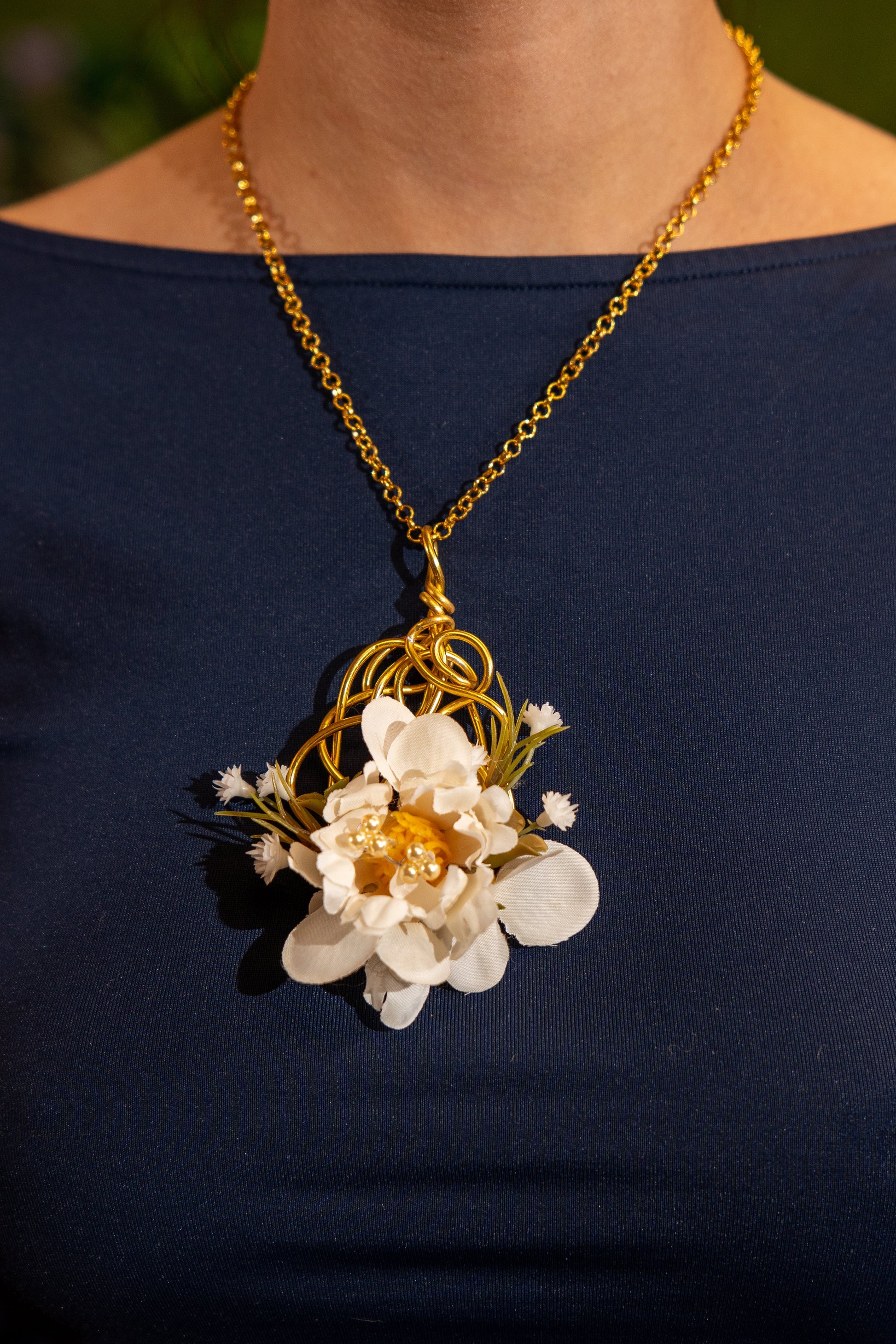 Silk Neckles Coursage