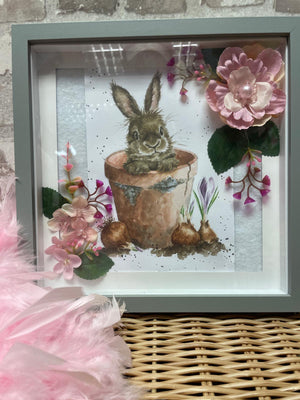 FLORAL FRIEND FRAME 27cmx 27cm