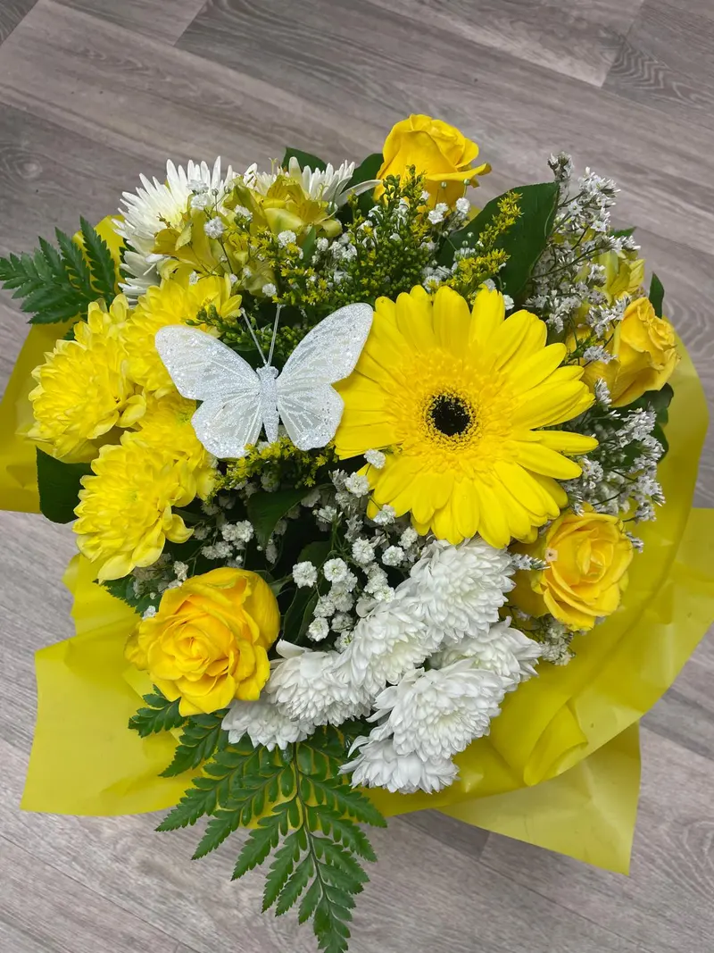 Hand-tied golden joy bouquet detail
