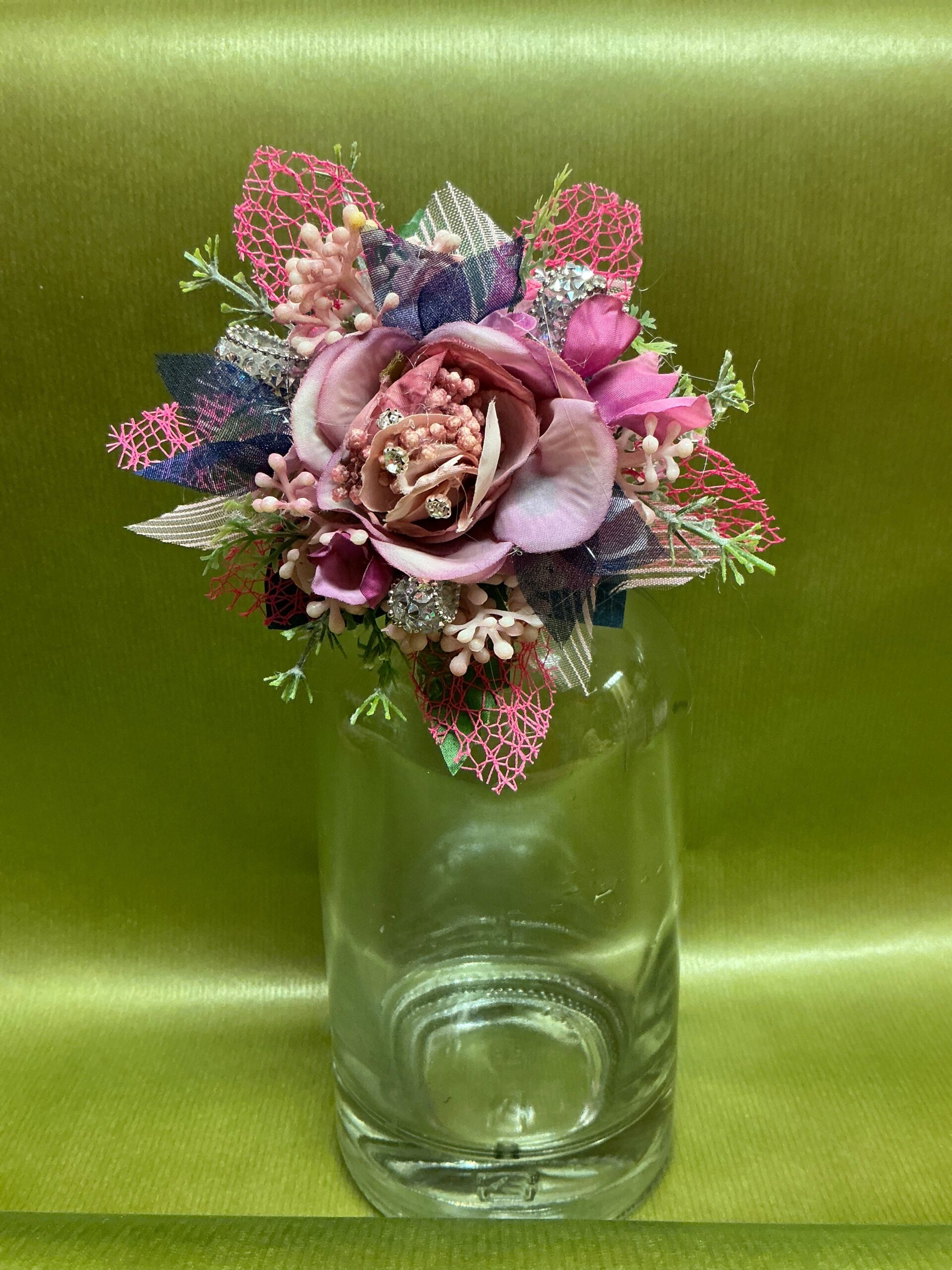 Great Victoria Blossoms arrangement 15