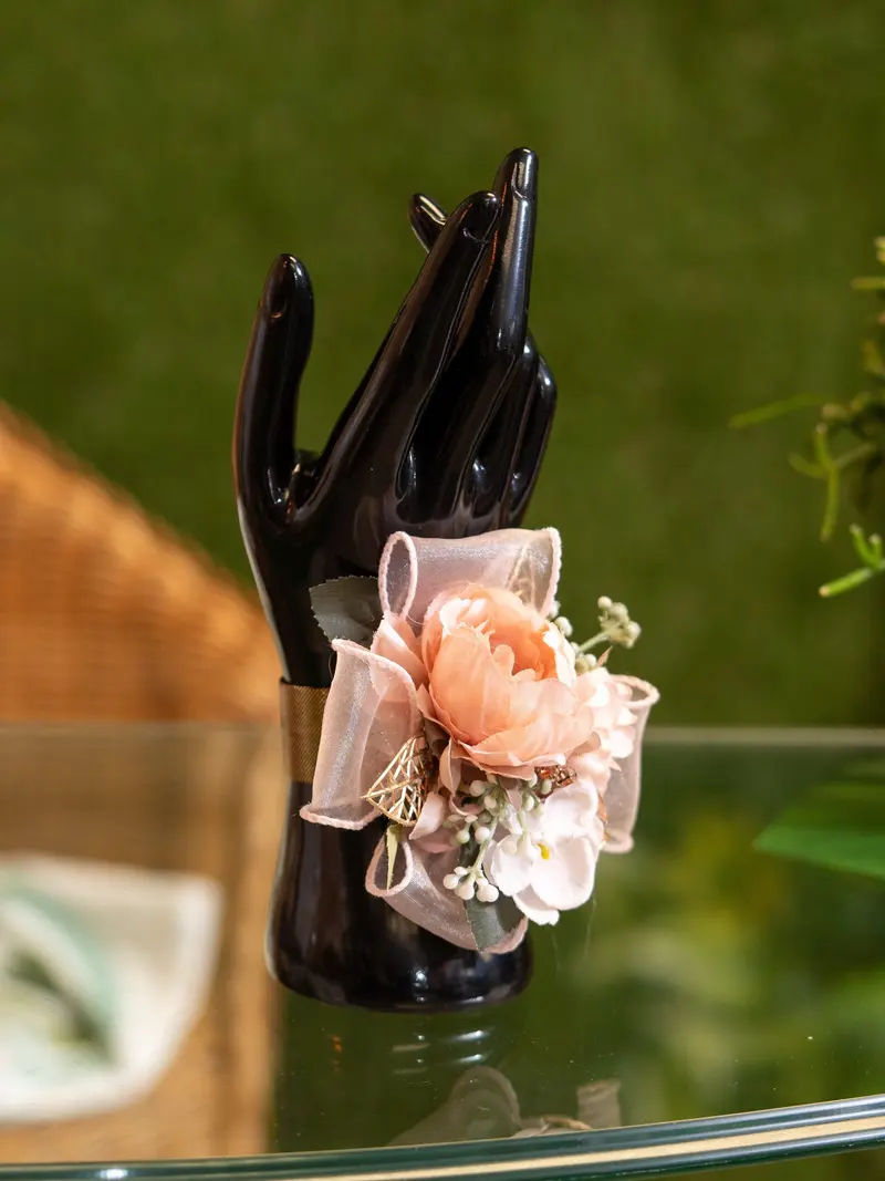Great Victoria Blossoms arrangement 10